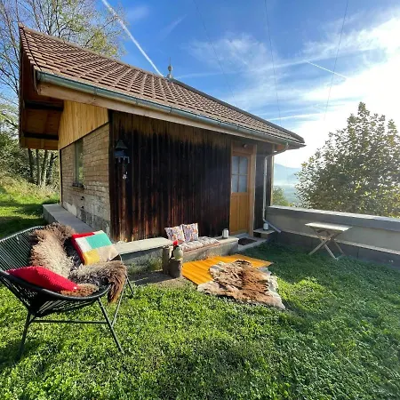 Jolie Avec Jacuzzi Pour Les Amoureux De La Nature Apartment *