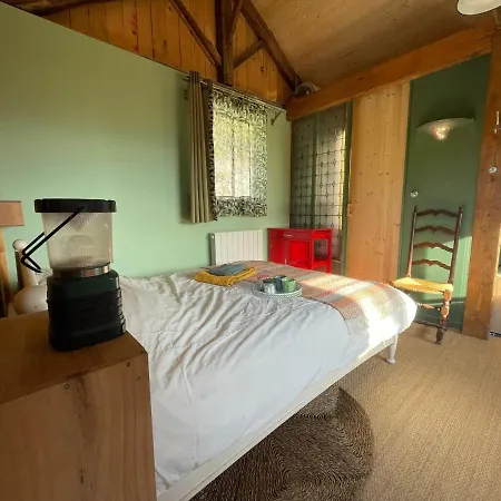 Jolie Avec Jacuzzi Pour Les Amoureux De La Nature Apartment